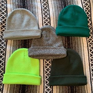 UO RIBBED BEANIES
